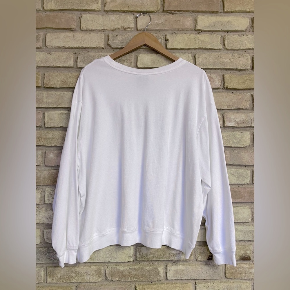 Nike Woman’s sweatshirt XXL.  OS Sportswear - Picture 2 of 3